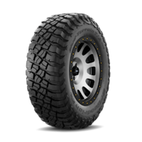 BFGoodrich Mud-Terrain T/A KM3 305/60 R18 121/118 (1450 kg/kerék ) Q (160 km/óra)